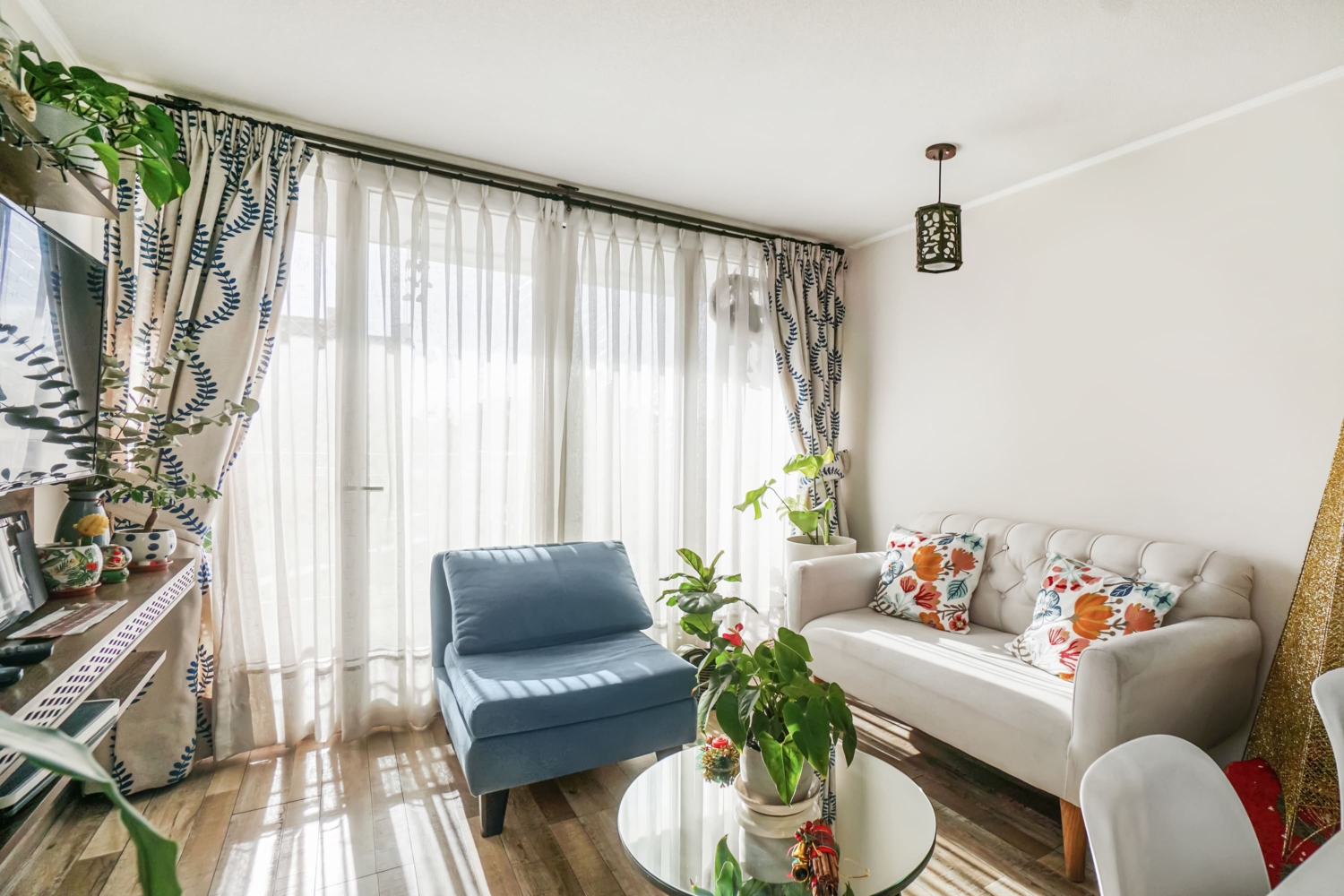 Departamento con Gran Terraza y Estacionamiento