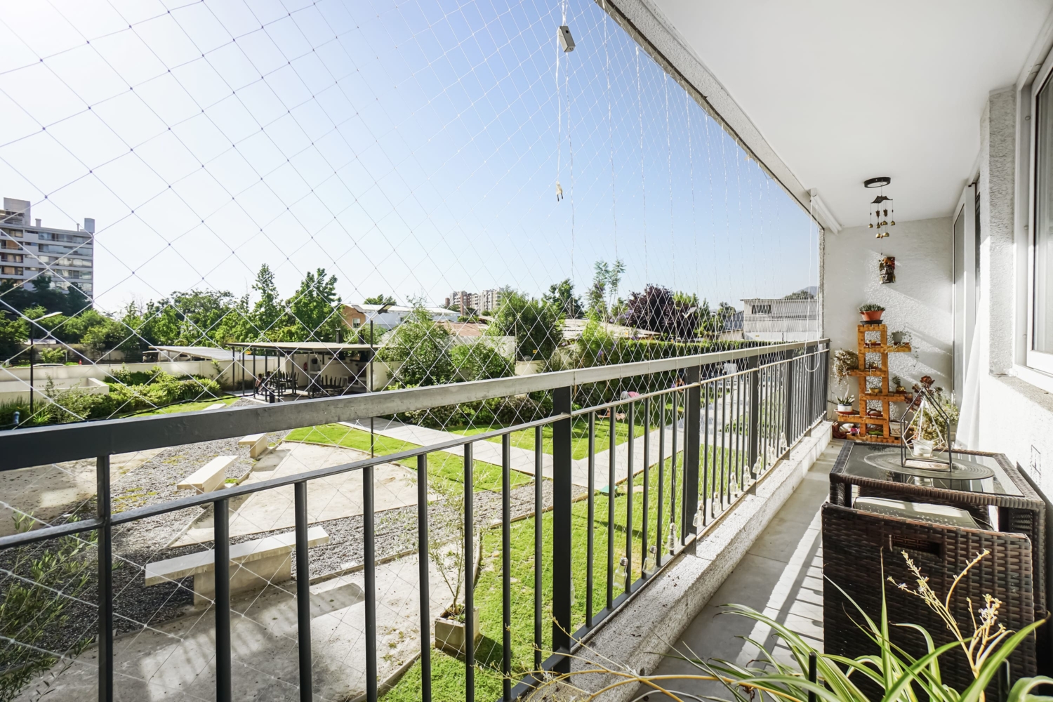 Departamento con Gran Terraza y Estacionamiento