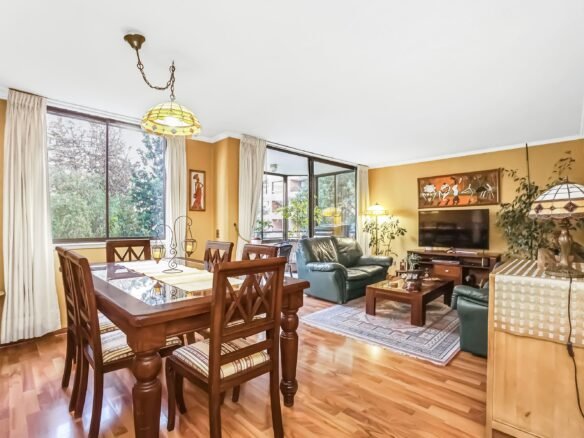 Departamento con Vista Arbolada en Providencia