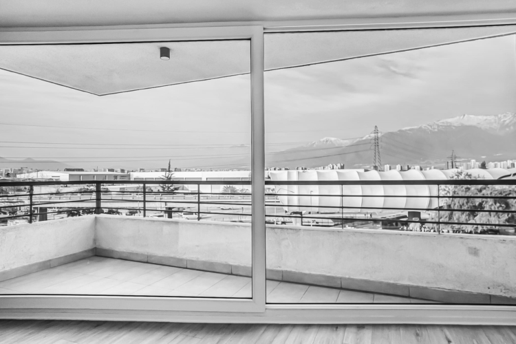 Estudio Nuevo con Vista Despejada y Gran Terraza
