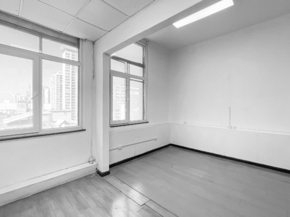 Oficina de 3 Privados en Paseo Bulnes