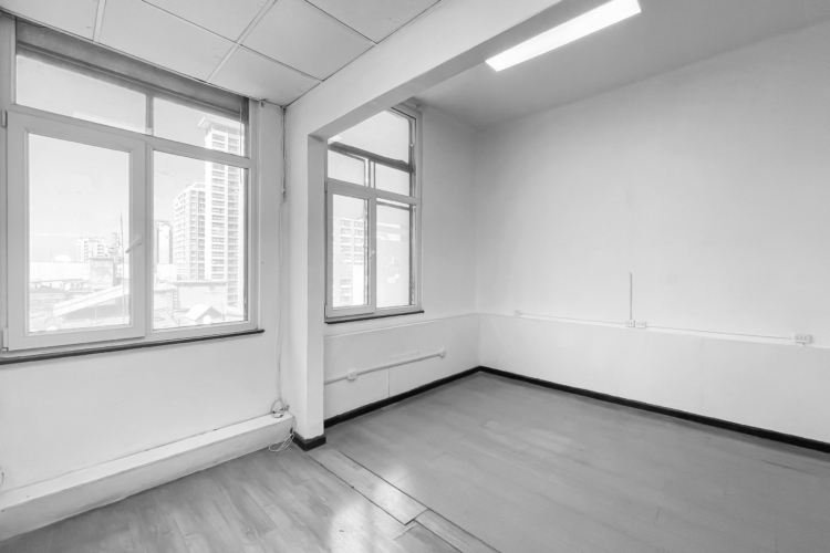 Oficina de 3 Privados en Paseo Bulnes
