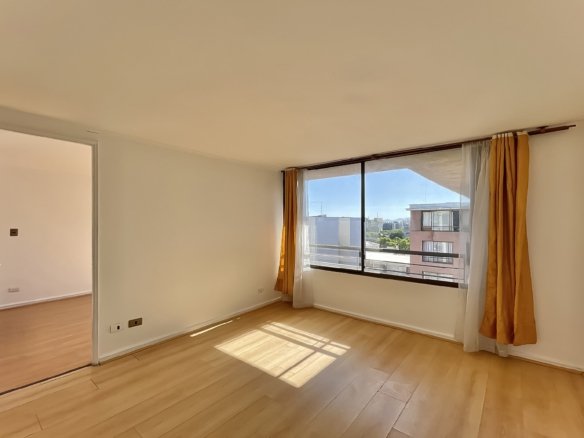 Amplio Penthouse con Estacionamiento Barrio República