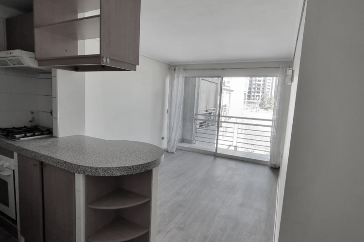 Departamento con Bodega Cerca del Metro Santa Isabel